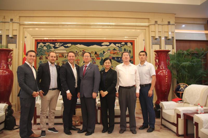 2d91d20305664ffaad5eb325e4268331.jpg 600152435058764623.jpg