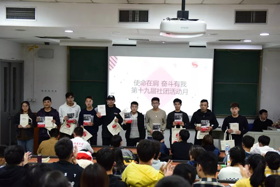 699635d2f4ae42909a161f47db34c636.png image.png