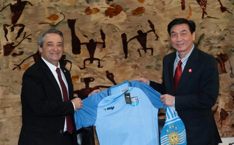 3f442641e24f4132b4d7e03c0c1cfe6e.jpg 3f442641e24f4132b4d7e03c0c1cfe6e.jpg