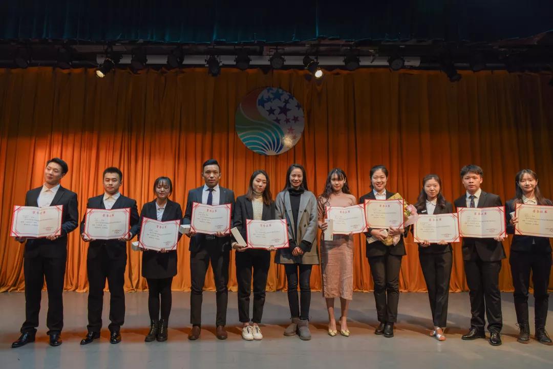 ecdc4a04812649d5adf95b5833923ffb.jpg 345.jpg