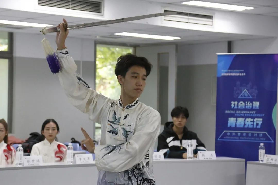 e2bf3b4ba01a496eaa4c93c4e26b40d9.jpeg e2bf3b4ba01a496eaa4c93c4e26b40d9.jpeg