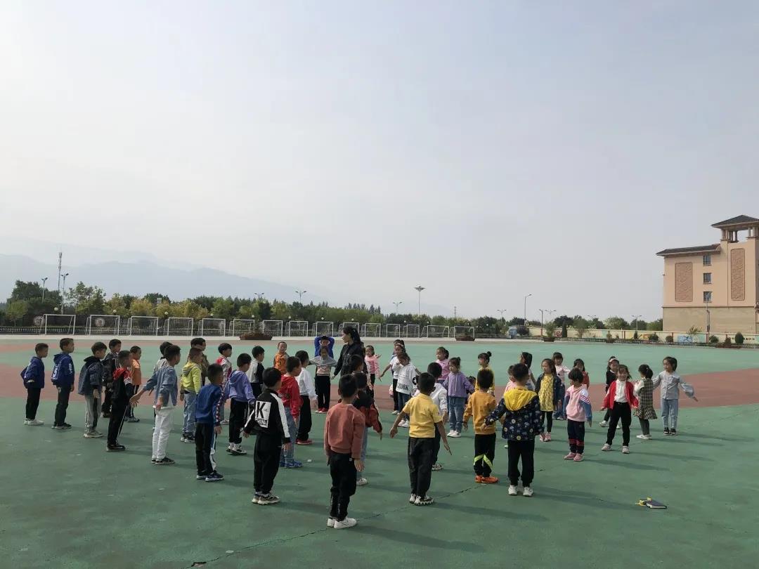 f830fa676ae24de0af994afa9ccc1316.jpg f830fa676ae24de0af994afa9ccc1316.jpg