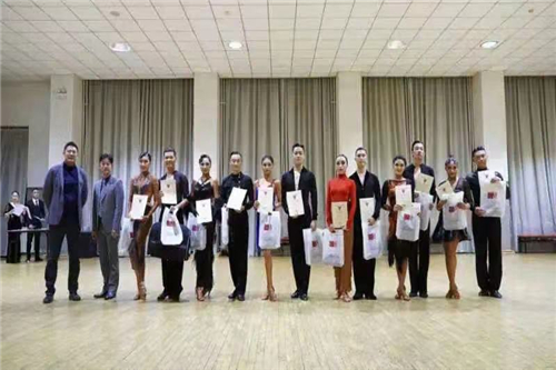 1fe6f35ea6534931826752b26ba724ea.jpg 1fe6f35ea6534931826752b26ba724ea.jpg