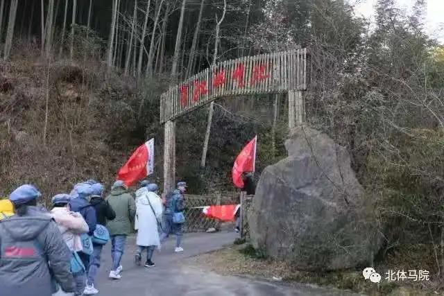 c28d8dcc3ff54e10a404b45739cfeb59.jpg c28d8dcc3ff54e10a404b45739cfeb59.jpg