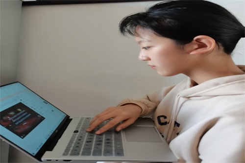 12a654864d5e4a72b32b86389a1782c0.jpg 64025.JPG