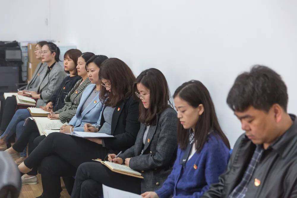 461471e6d8d9433bbe34cacc8ae8ca3f.jpg 461471e6d8d9433bbe34cacc8ae8ca3f.jpg