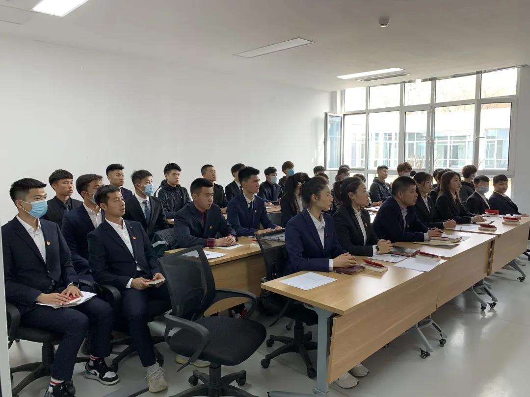 ab98e297c6e74b8697dd256d3b538b87.jpg ab98e297c6e74b8697dd256d3b538b87.jpg