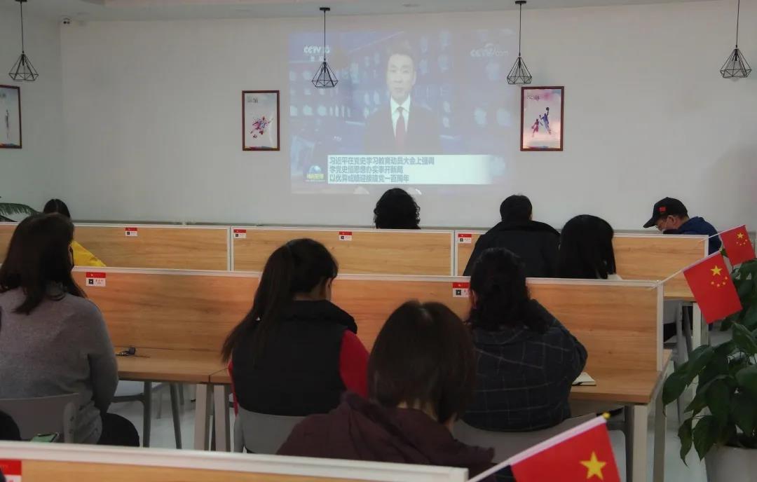 cdafababa28a4594ad8bf497d87215c0.jpg cdafababa28a4594ad8bf497d87215c0.jpg