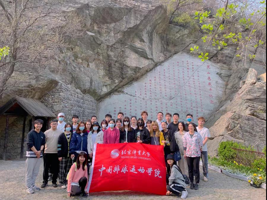 bee9842d5a2048579aabcecc1c84750f.jpg bee9842d5a2048579aabcecc1c84750f.jpg