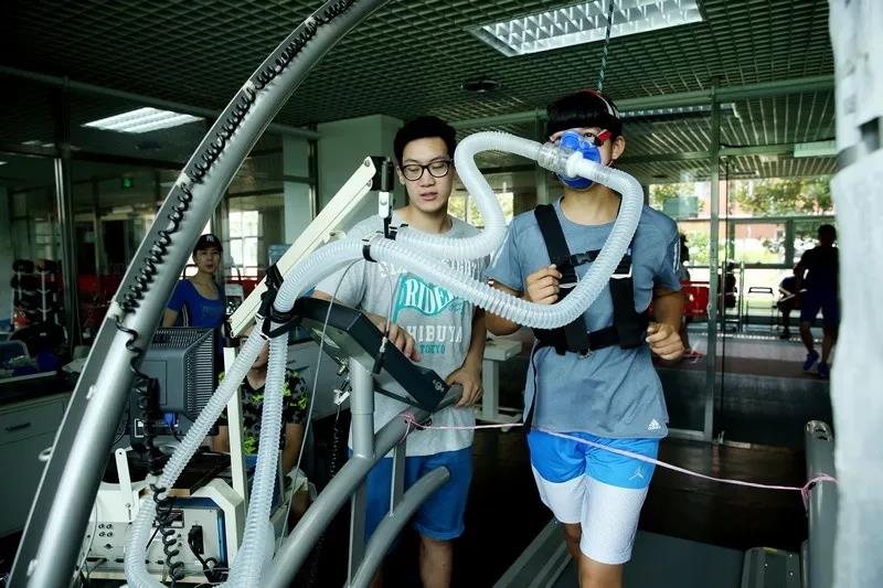 d35b9a15242042da9e83e98fdc0bfa02.jpg d35b9a15242042da9e83e98fdc0bfa02.jpg