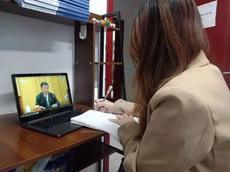 9e74da94c07248098fb5af98555df393.jpg 9e74da94c07248098fb5af98555df393.jpg