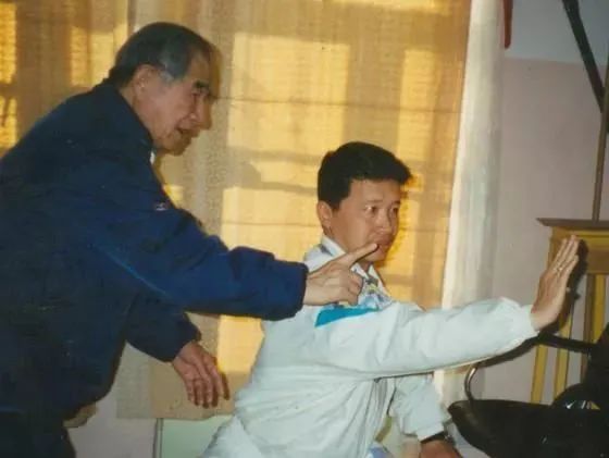 c906e45bb3e44bf2b2ed4588aea61680.jpg c906e45bb3e44bf2b2ed4588aea61680.jpg