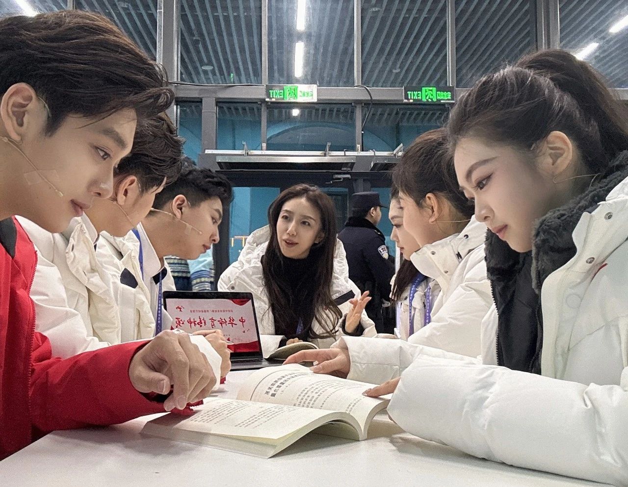 ad7b68fdb77443b8b1f2f95aa80ecd69.jpg ad7b68fdb77443b8b1f2f95aa80ecd69.jpg