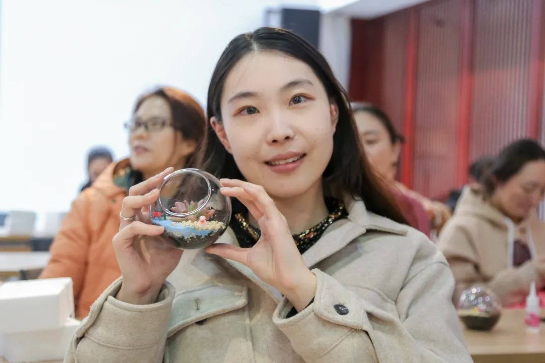 3841e941abe64331a95218d54d4e61ca.jpg 3841e941abe64331a95218d54d4e61ca.jpg