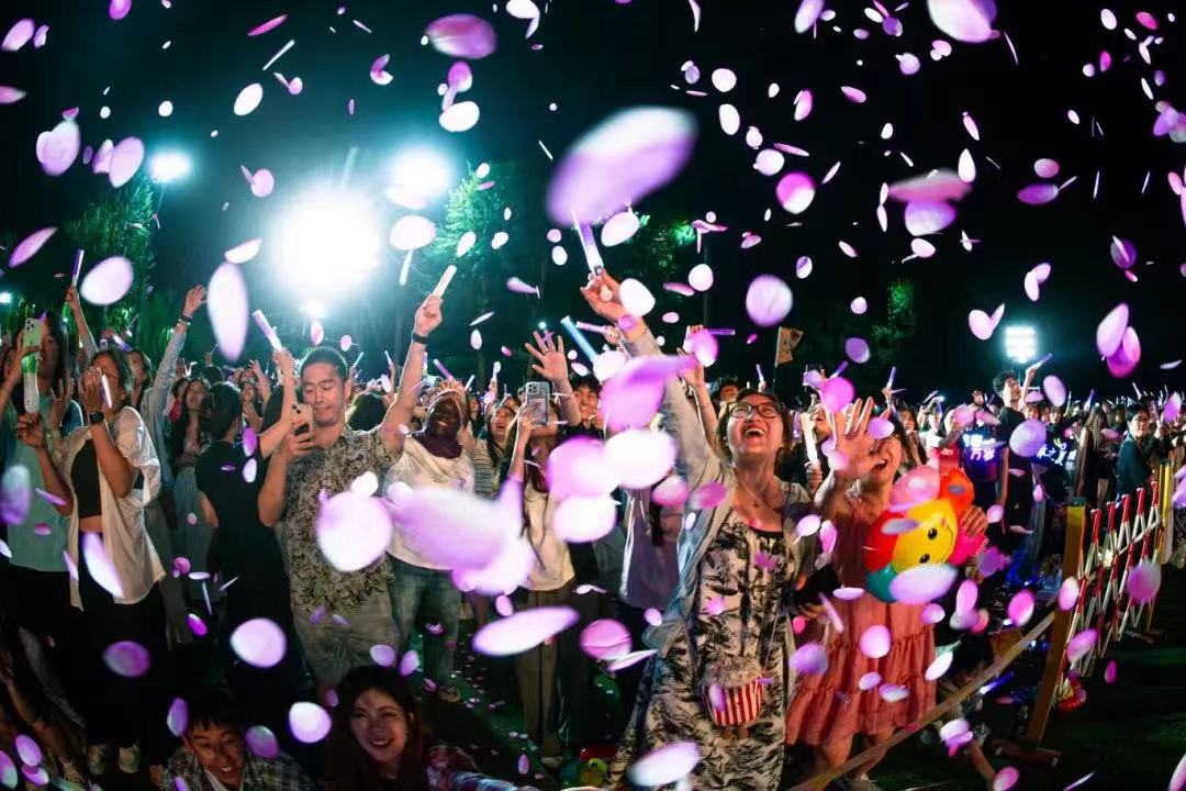 35dbbc53c8cc4fb5b52d7b9e13f403de.jpg 35dbbc53c8cc4fb5b52d7b9e13f403de.jpg