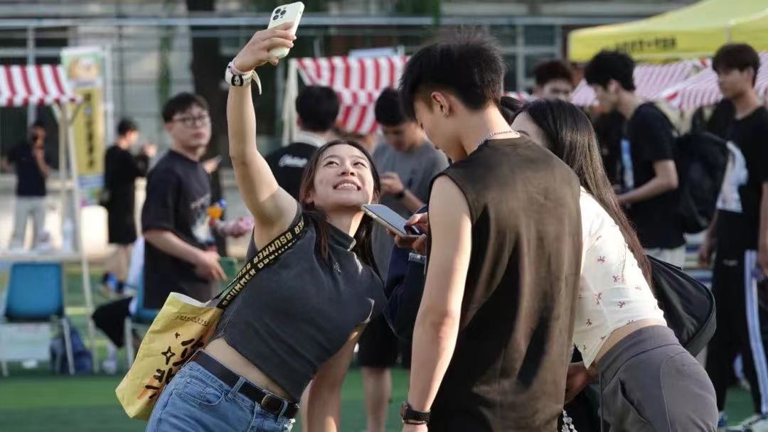 ebff40b0a23546c3822dd23b833c1ac8.jpg ebff40b0a23546c3822dd23b833c1ac8.jpg