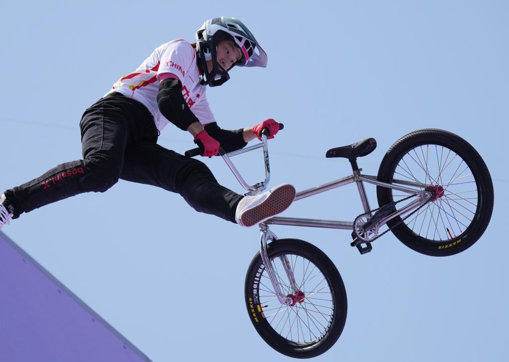 4ff7bc78484d41e3a2cb56c4f045a996.jpg 4ff7bc78484d41e3a2cb56c4f045a996.jpg