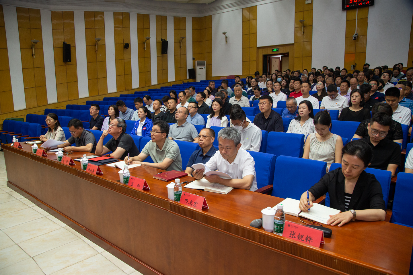 672c353ca4d84da19020a1b12ff090a9.png 672c353ca4d84da19020a1b12ff090a9.png