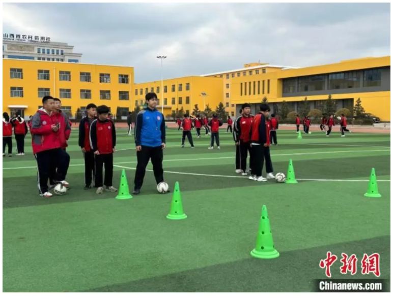 195dd0a7b9874a40a99f20e977feed9d.png 195dd0a7b9874a40a99f20e977feed9d.png