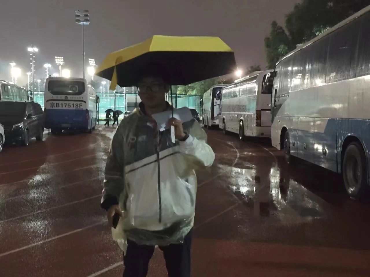 83012f7f61924d4a88caf689a2ff8734.jpg 83012f7f61924d4a88caf689a2ff8734.jpg